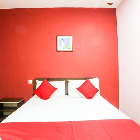 Oyo 89539 Hotel Siswa Kampar Eksteriør bilde